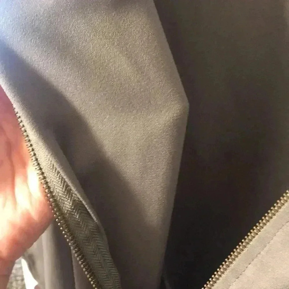 About a Girl light zip up jacket with pockets - Picture 4 of 6